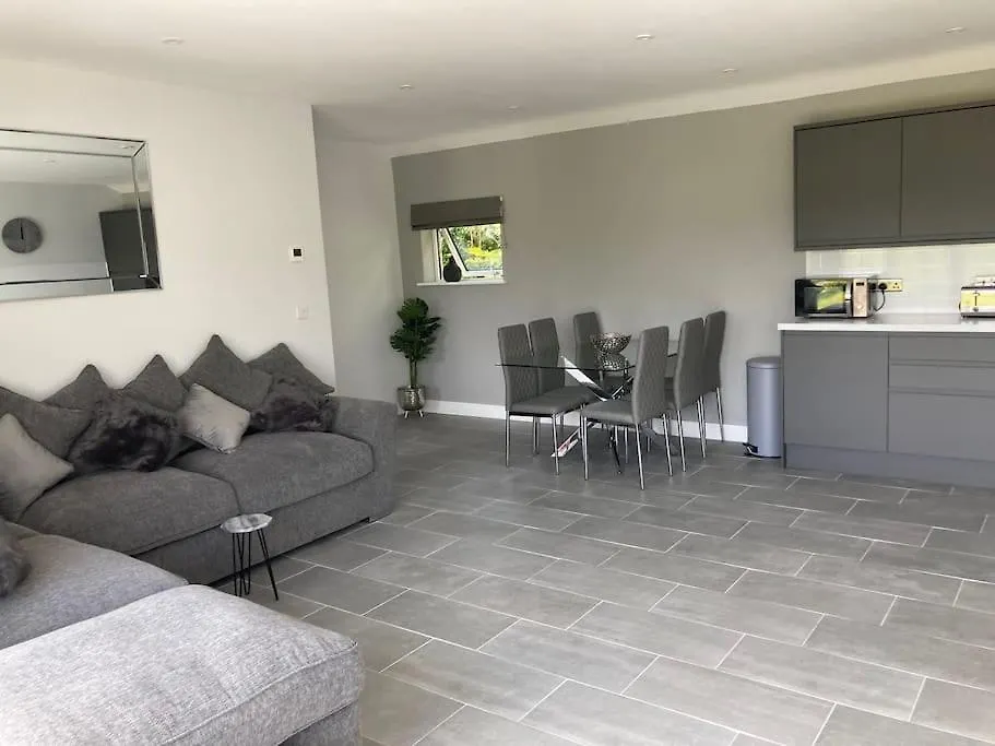 Brand New Purpose Built 3 Bedroom Holiday Barn Bonvilston